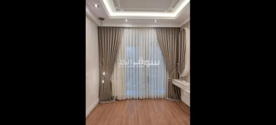 ستاير  حديثه