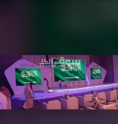 تأجير شاشات واضاءه واستيج وتراثات وسماعات