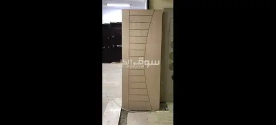 نجار ابواب خشبيه