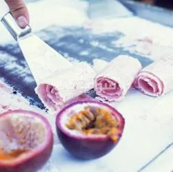 صانعة الآيس كريم رولز الالكترونية - 2