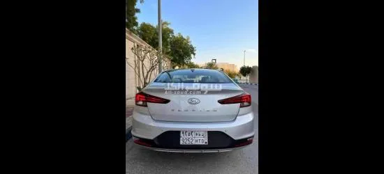 سياره هيونداي للبيع