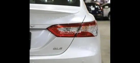 تويوتا كامري GLE فل 4سلندر 2019 - 12
