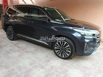 سيارة ا****ييد الفاخرة VX فلاق شيب