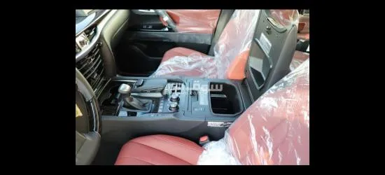 لكزس LX 570 سيجناتور موديل 2021 بدون حوادث - 2