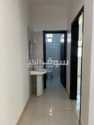 سلام عليكم ورحمة الله وبركاته الرياض حي الروضه غرفه وصاله ومطبخ وحمام الدور الثاني السعر 22الف سنوي - 2
