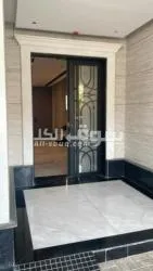 سلام عليكم ورحمة الله وبركاته الرياض حي الروضه غرفه وصاله ومطبخ وحمام الدور الثاني السعر 22الف سنوي - 4