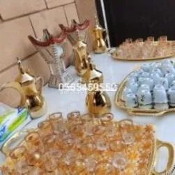 قهوجي الرمال وصبابين مع أغراضهم - 8